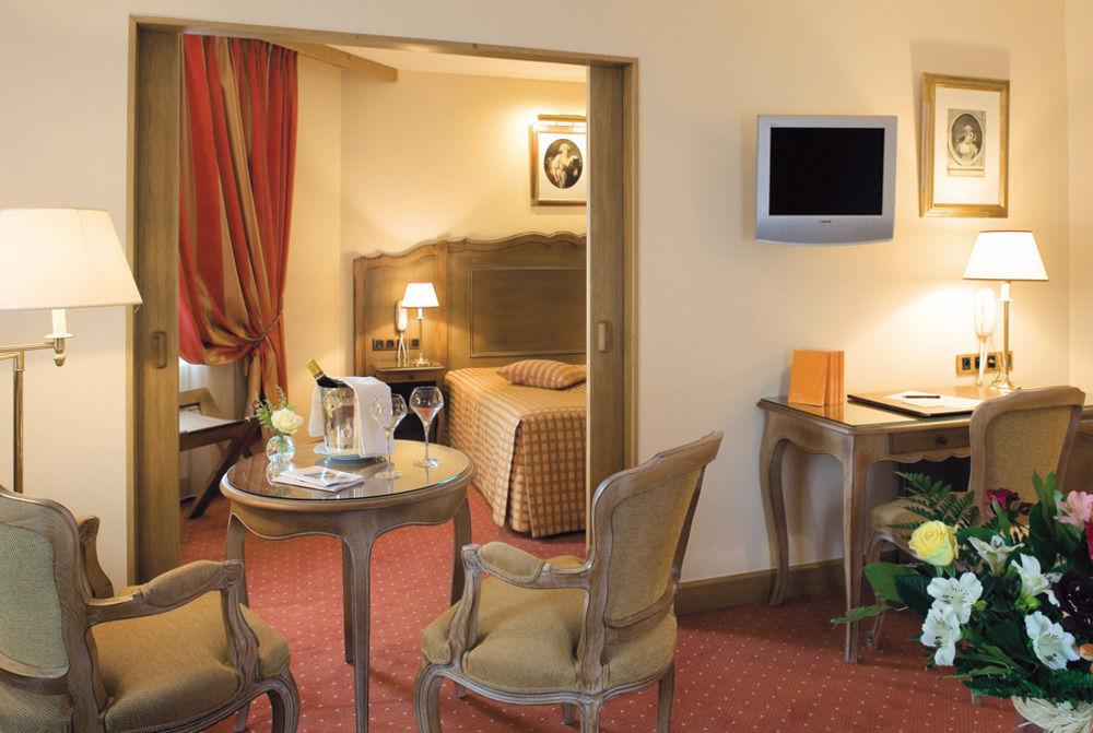 Hotel Le Rempart Tournus Kültér fotó