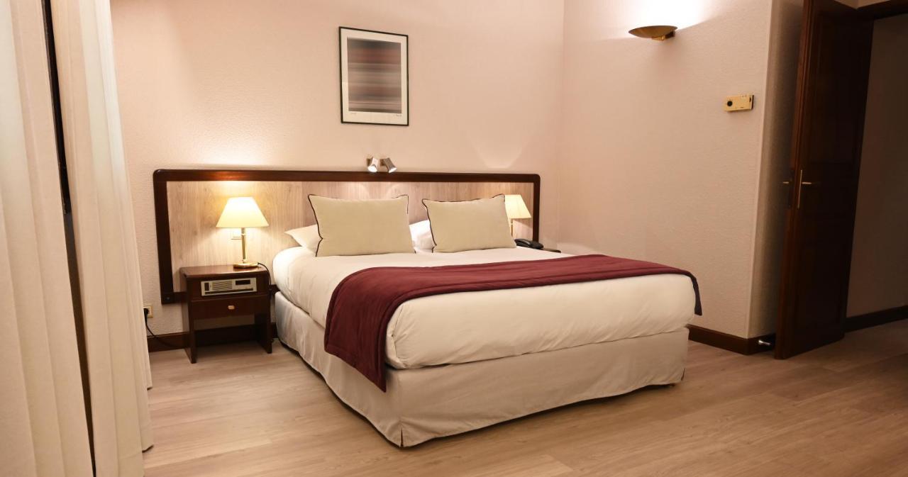 Hotel Le Rempart Tournus Szoba fotó