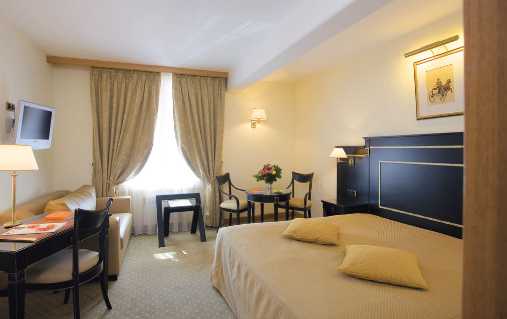 Hotel Le Rempart Tournus Kültér fotó